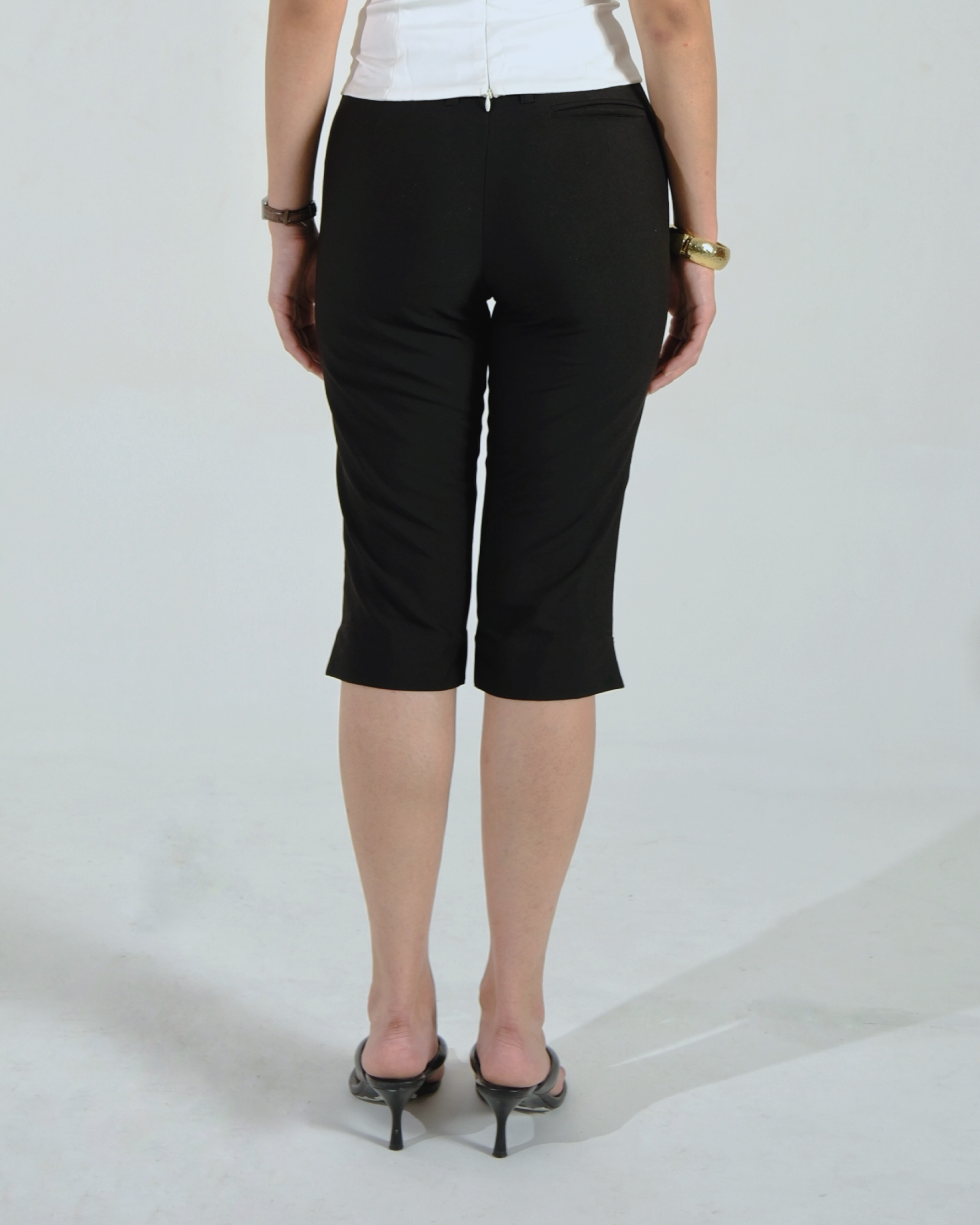 Capri Pants (Black)